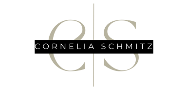 Logo von Cornelia Schmitz, stilisierte Buchstaben „C“ und „S“ mit einer klaren Schrift.